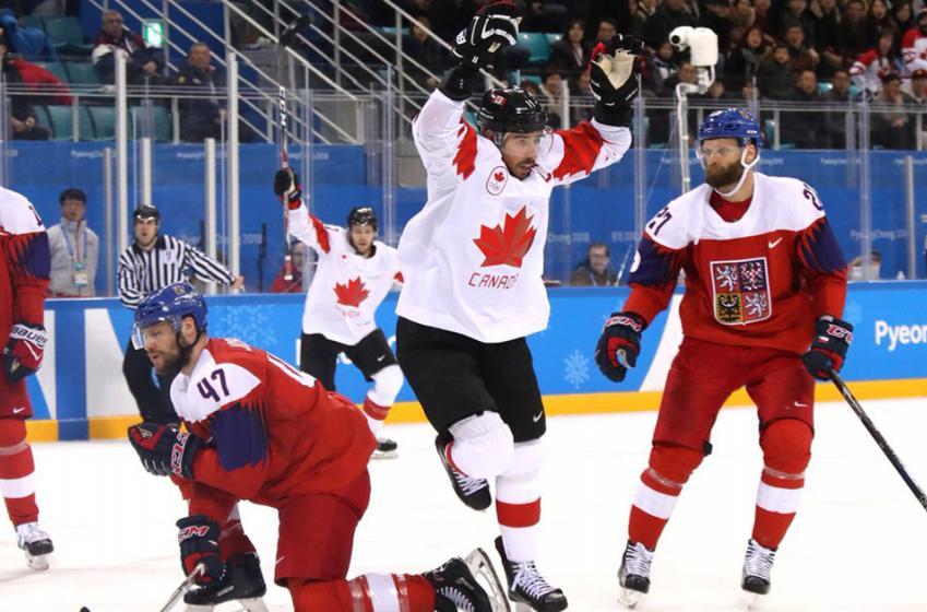 Breaking: Olympic captain Kelly signs NHL contract