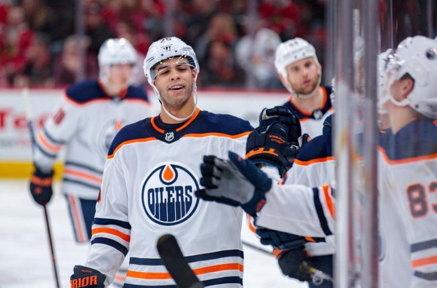 Breaking: Oilers extend qualifying offers to 3 players 