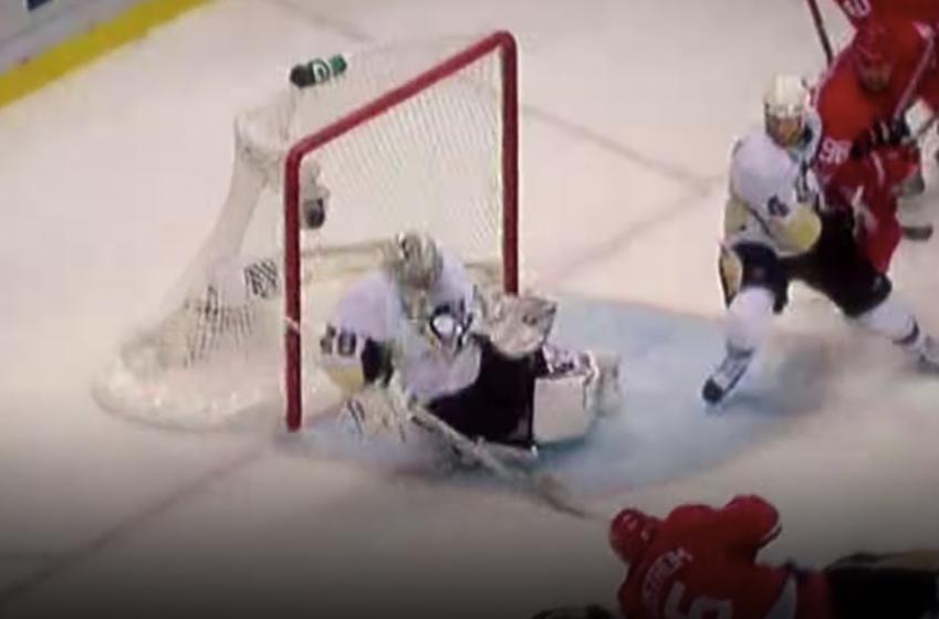 Fleury makes identical save to 2009 Stanley Cup winning save