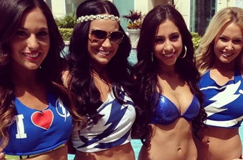 It’s summer and there’s no hockey news… so check out these hockey beach babes instead.